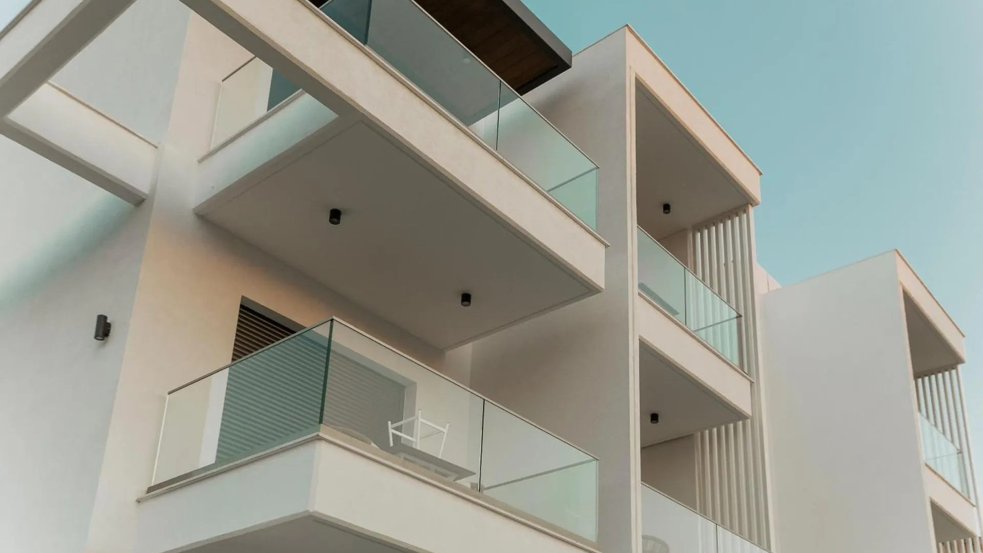 Limani Nikiti Suites اليونان