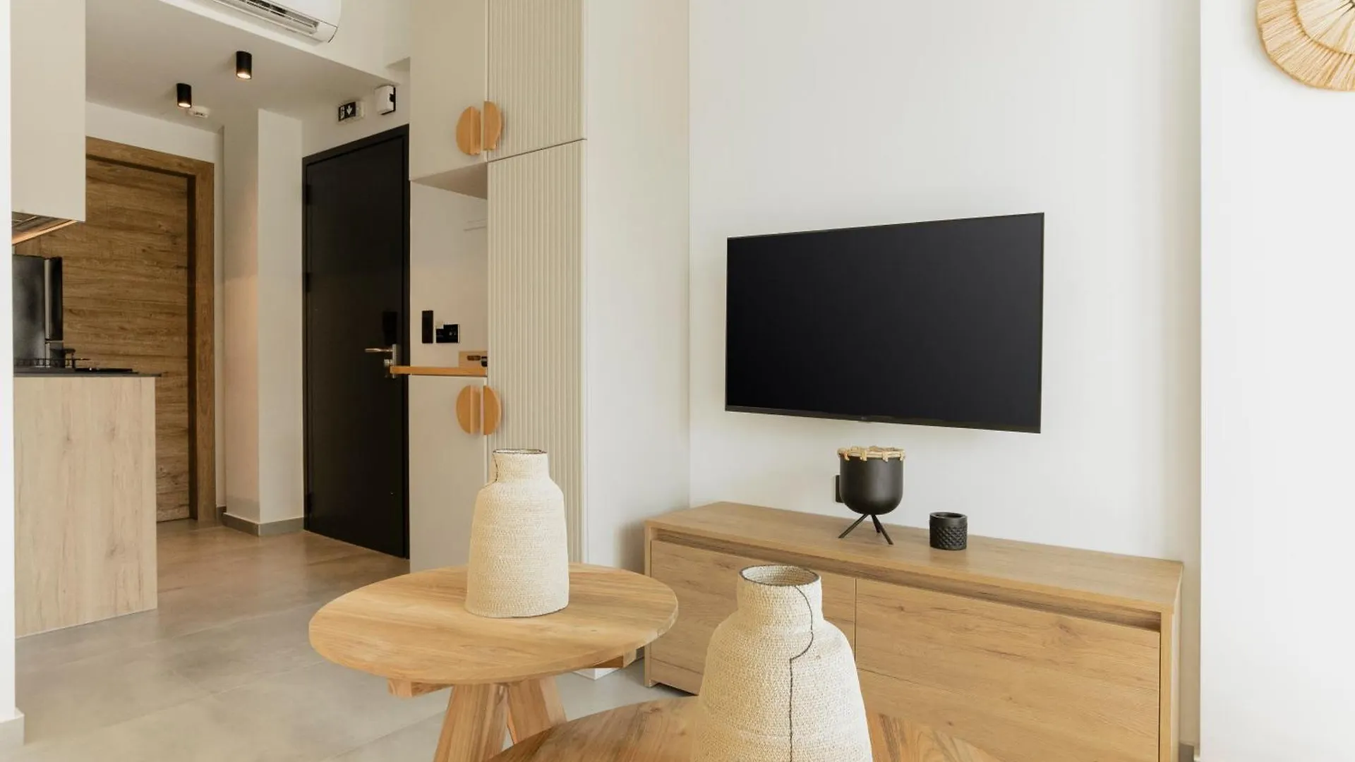 Limani Nikiti Suites شقة